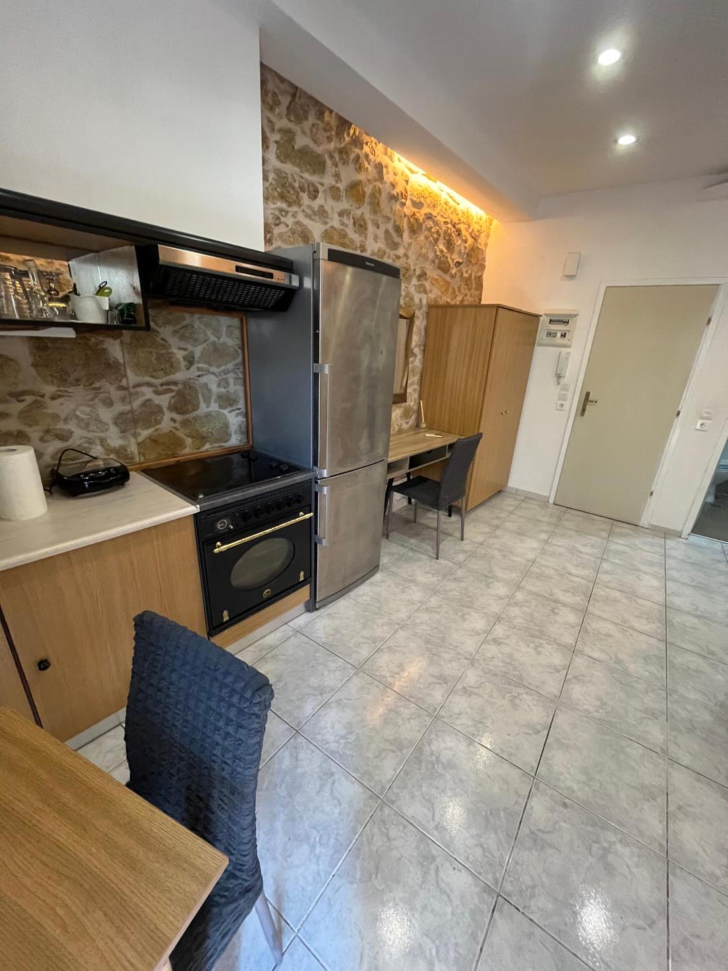 Papyrus City Centre Apartments Heraklion Exteriör bild